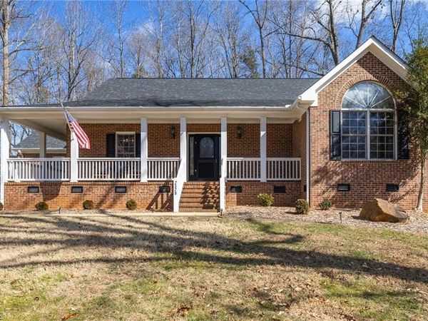 2329 Millbrook Drive , Haw River, NC 27258