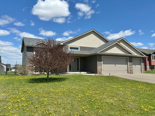 1511 Otter Way , New Richmond, WI 54017