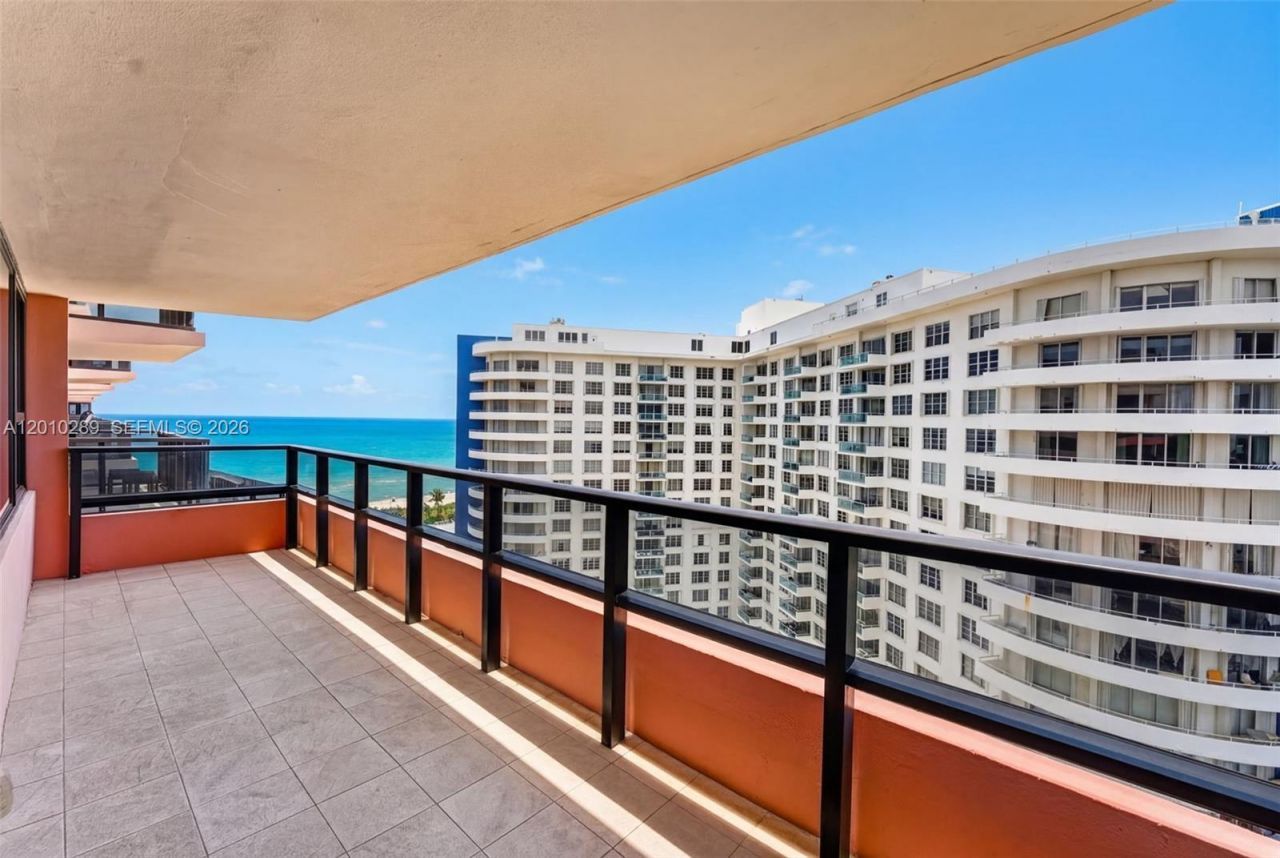 5225 Collins Ave , Unit 1519, Miami Beach, FL 33140 Photo