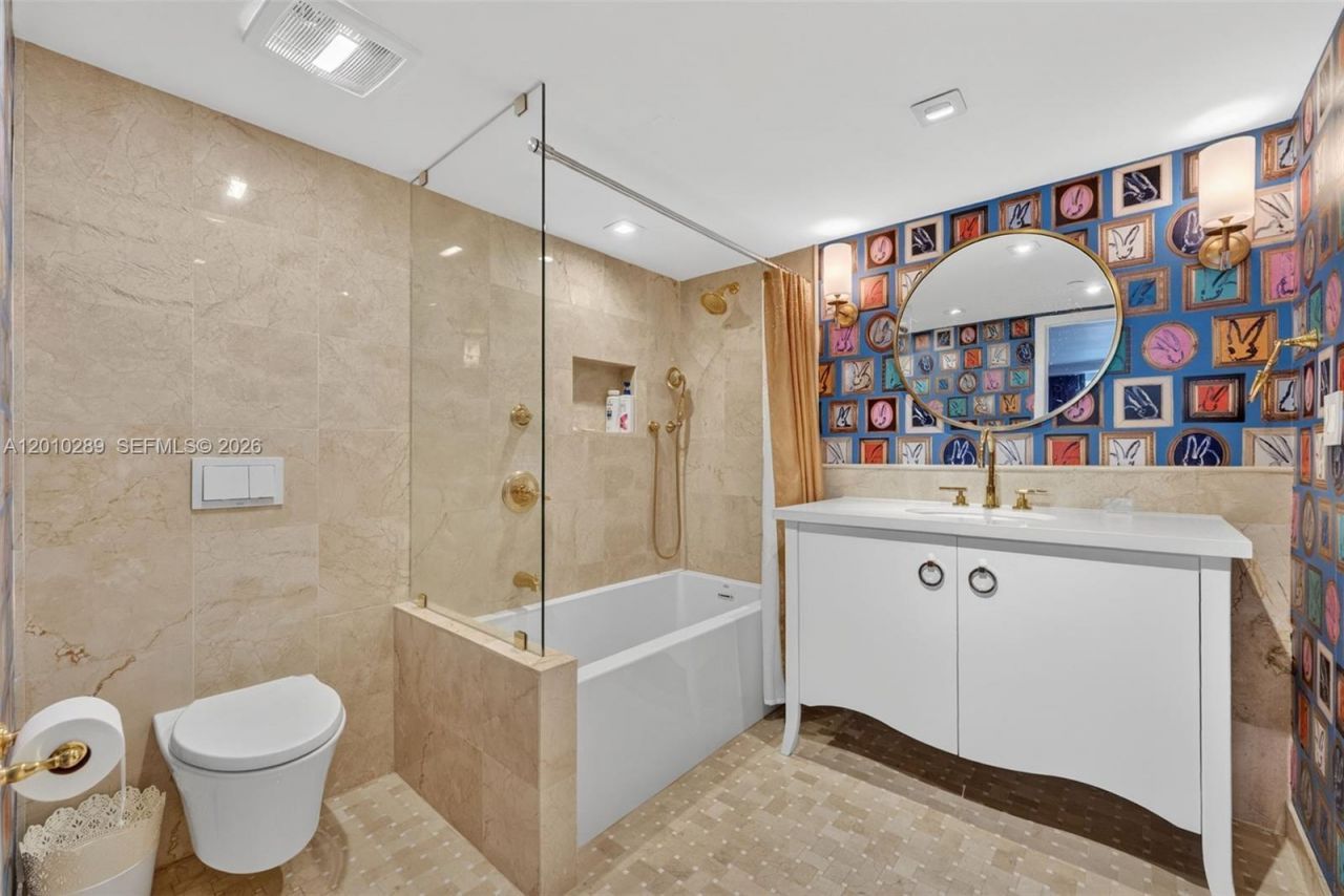 5225 Collins Ave , Unit 1519, Miami Beach, FL 33140 Photo