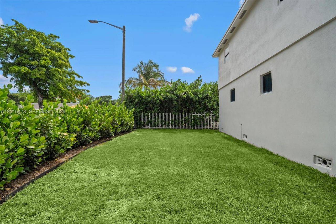 4746 NW 10th Ave , Miami, FL 33127 Photo