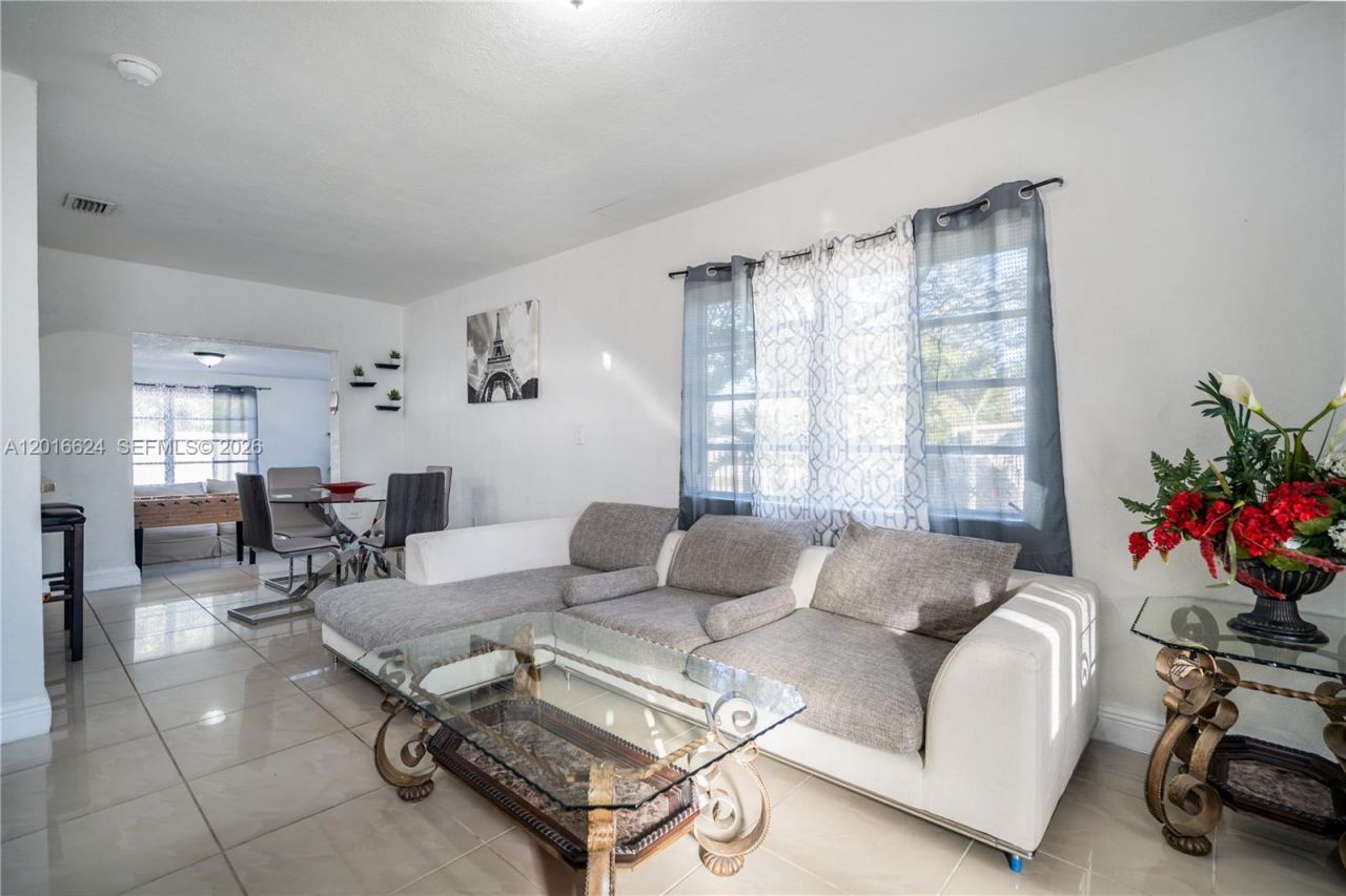 690 E 10th Ave , Unit Front, Hialeah, FL 33010 Photo
