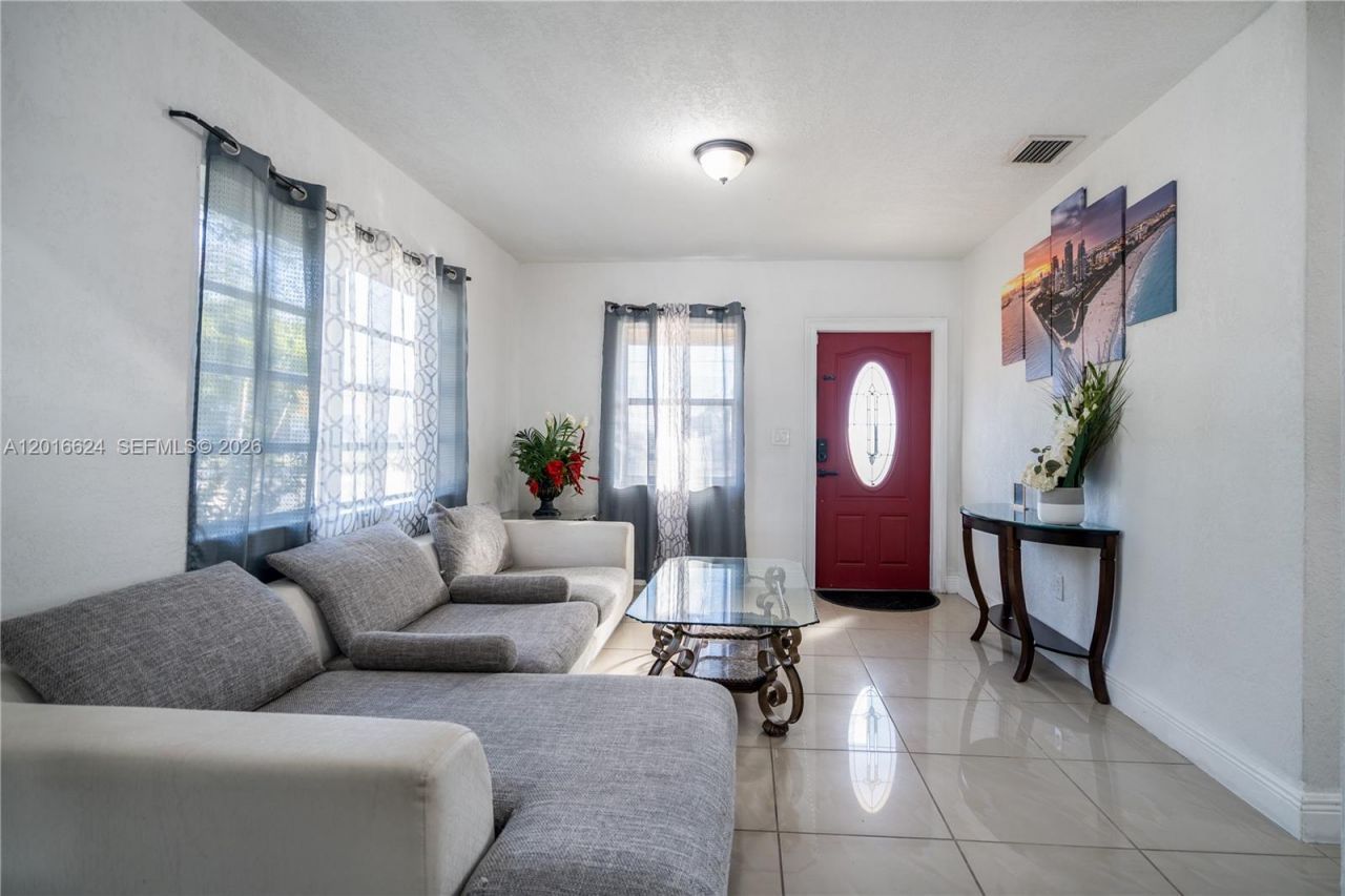 690 E 10th Ave , Unit Front, Hialeah, FL 33010 Photo