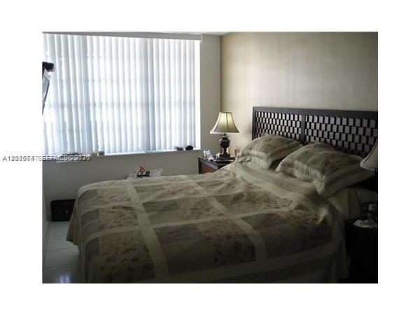 100 Lincoln Rd , Unit 437, Miami Beach, FL 33139