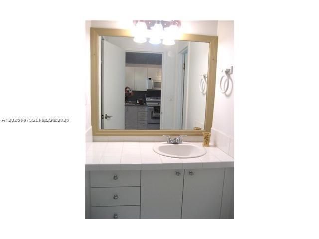 100 Lincoln Rd , Unit 437, Miami Beach, FL 33139 Photo