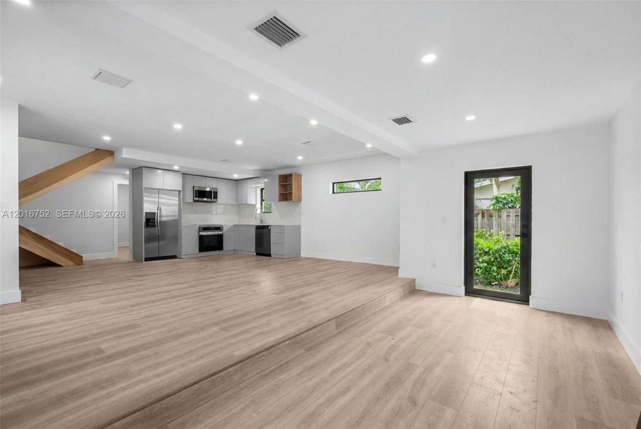 4746 NW 10th Ave , Miami, FL 33127 Photo