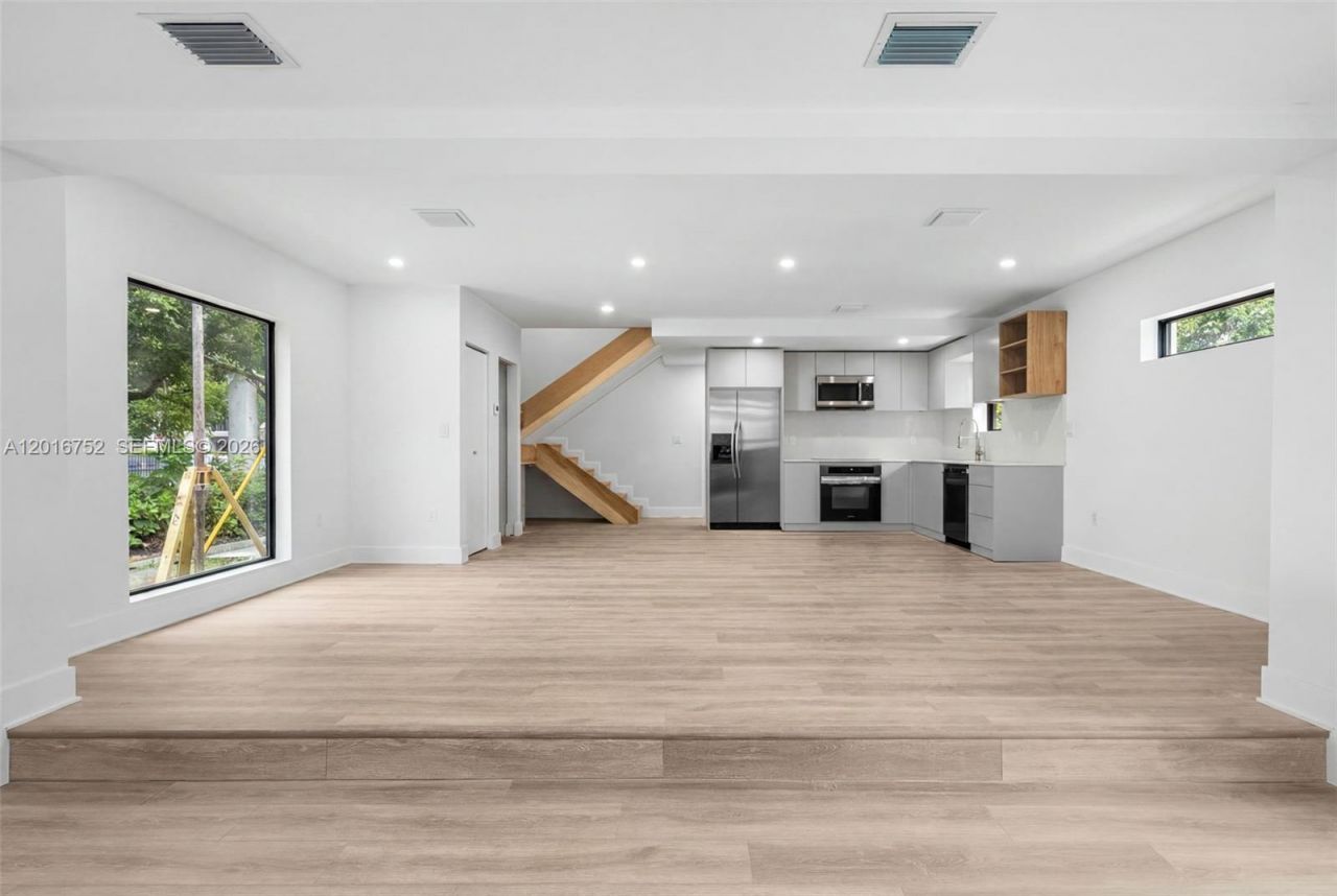 4746 NW 10th Ave , Miami, FL 33127 Photo