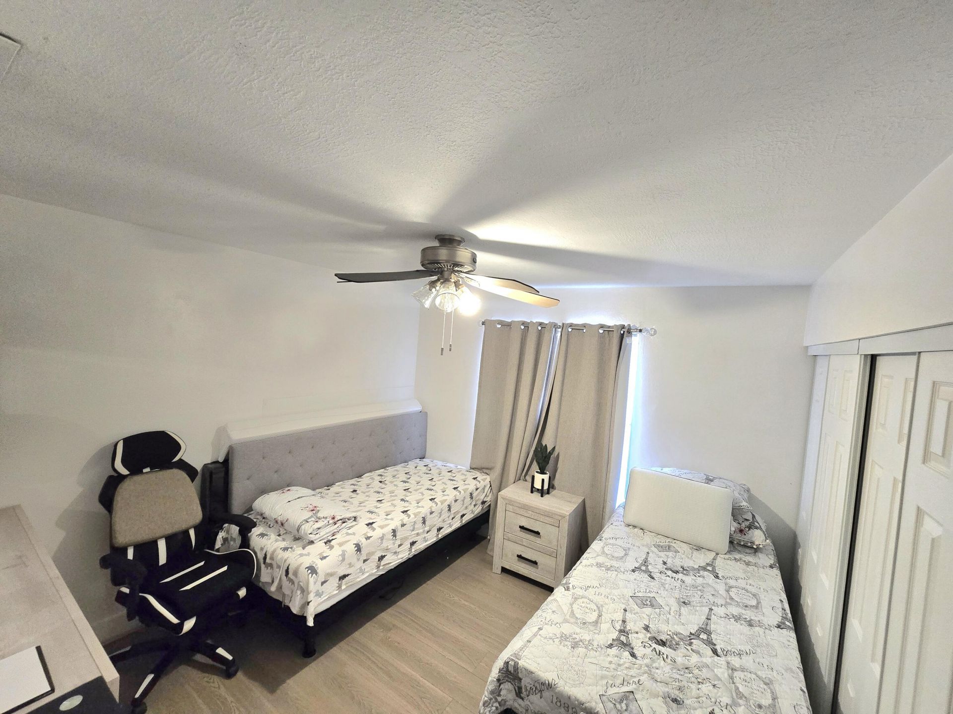 1530 Royal Forest Court, West Palm Beach, FL 33406 Photo
