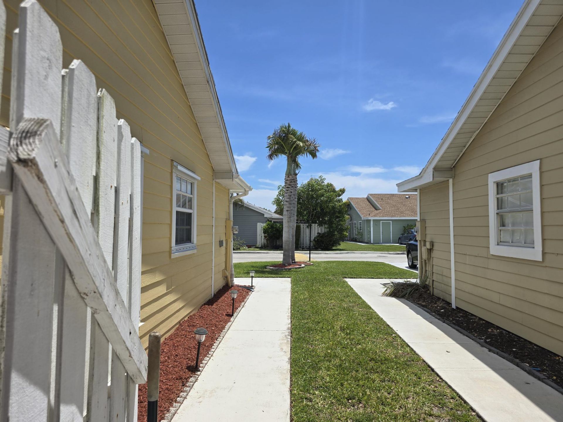 1530 Royal Forest Court, West Palm Beach, FL 33406 Photo