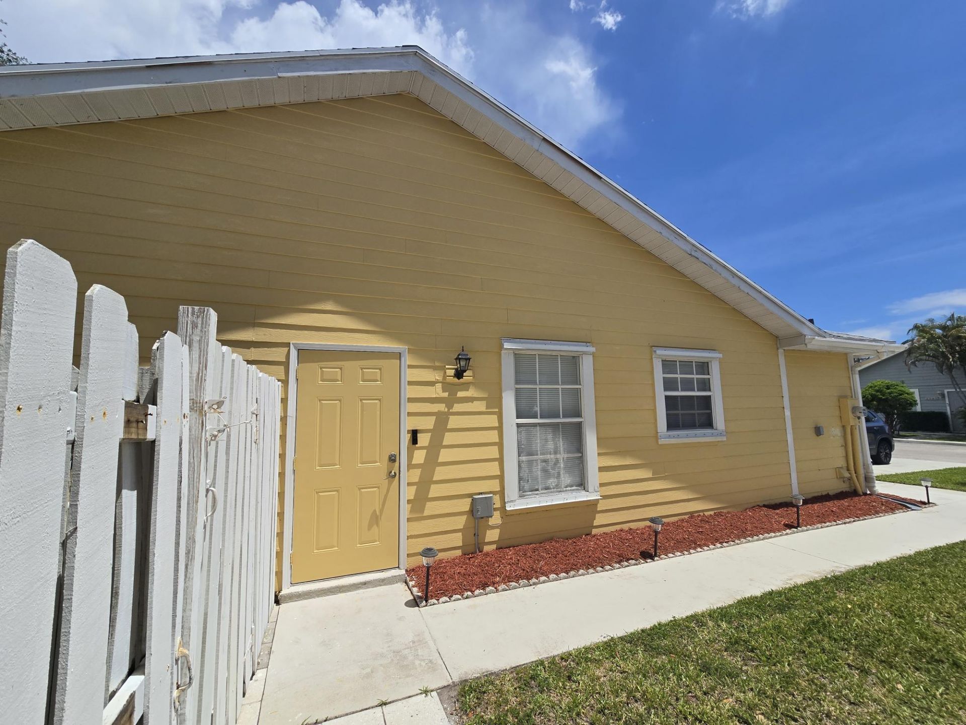 1530 Royal Forest Court, West Palm Beach, FL 33406 Photo
