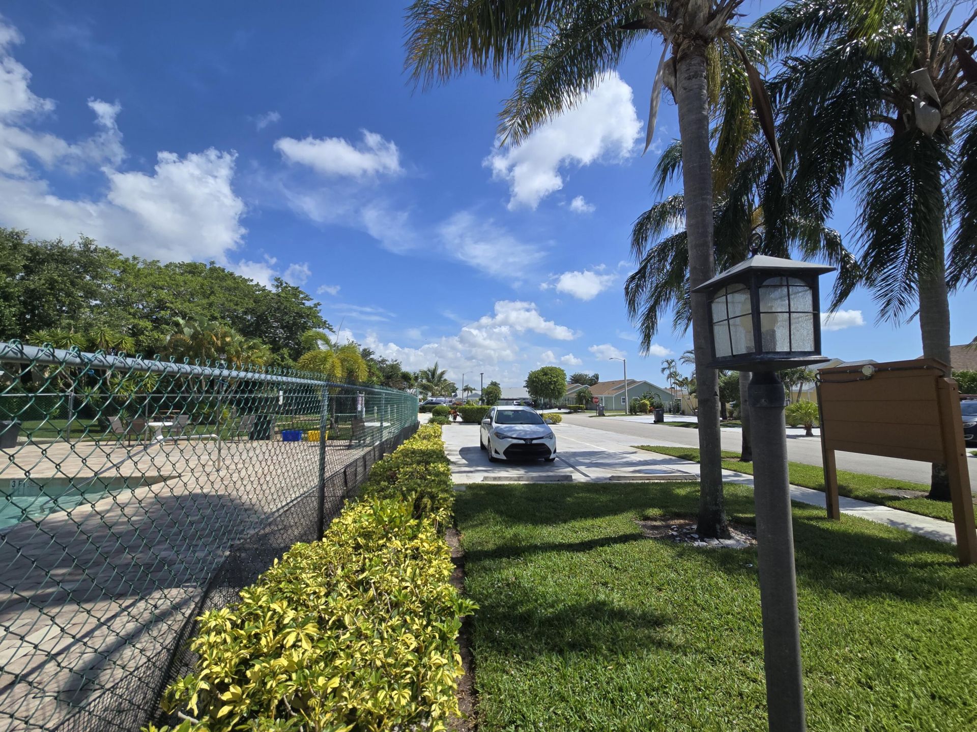 1530 Royal Forest Court, West Palm Beach, FL 33406 Photo