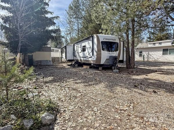 45 A Street, Cascade, ID 83611
