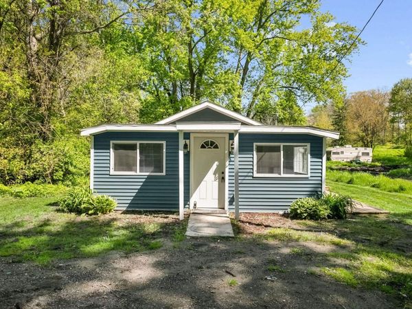 7323 E Pansy Lane, New Carlisle, IN 46552