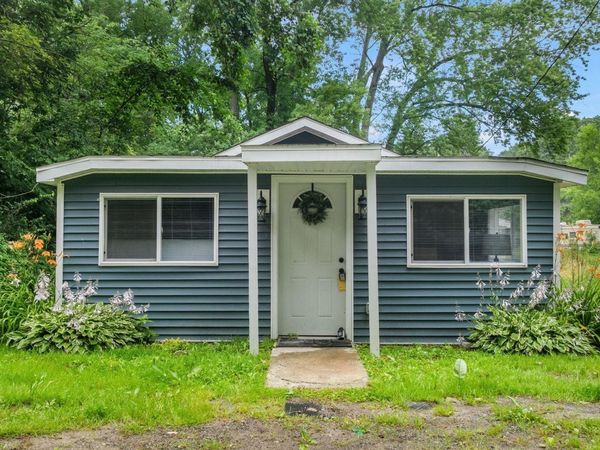 7323 E Pansy Lane, New Carlisle, IN 46552