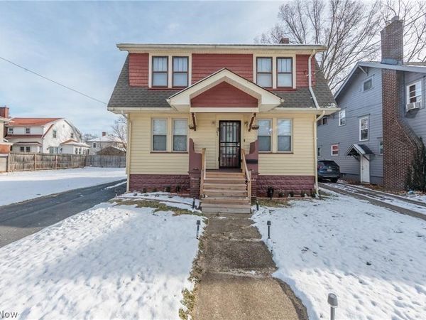 261 Madison Avenue , Akron, OH 44320