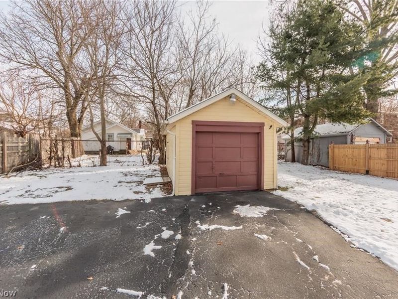 261 Madison Avenue , Akron, OH 44320 Photo 29