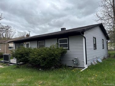 813 Chatham Drive, Flint, MI 48505