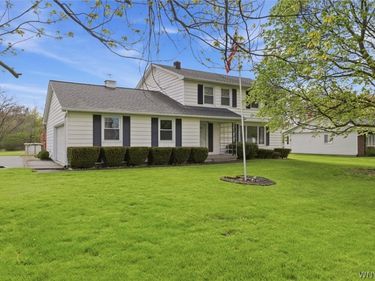 6585 Heather Drive, Lockport, NY 14094