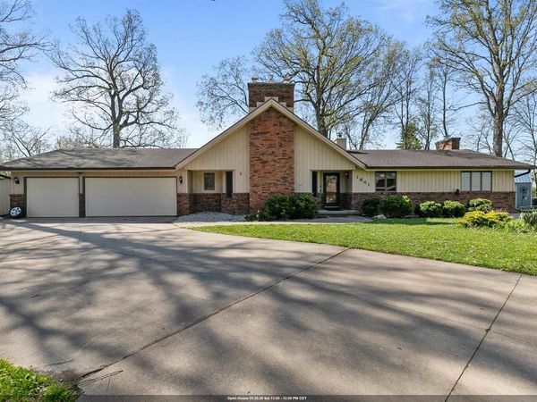 1841 EAGLE DRIVE, Neenah, WI 54956