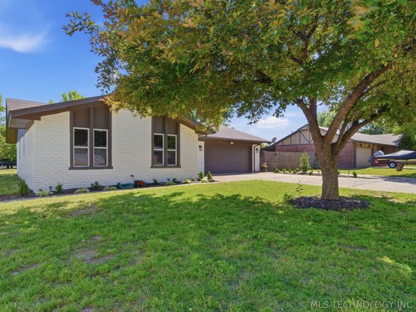 21908 W 11th Street, Sand Springs, OK 74063