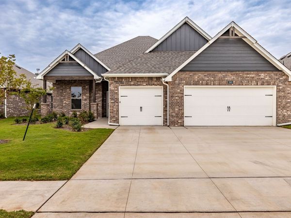 2900 E Northampton Street, Broken Arrow, OK 74014