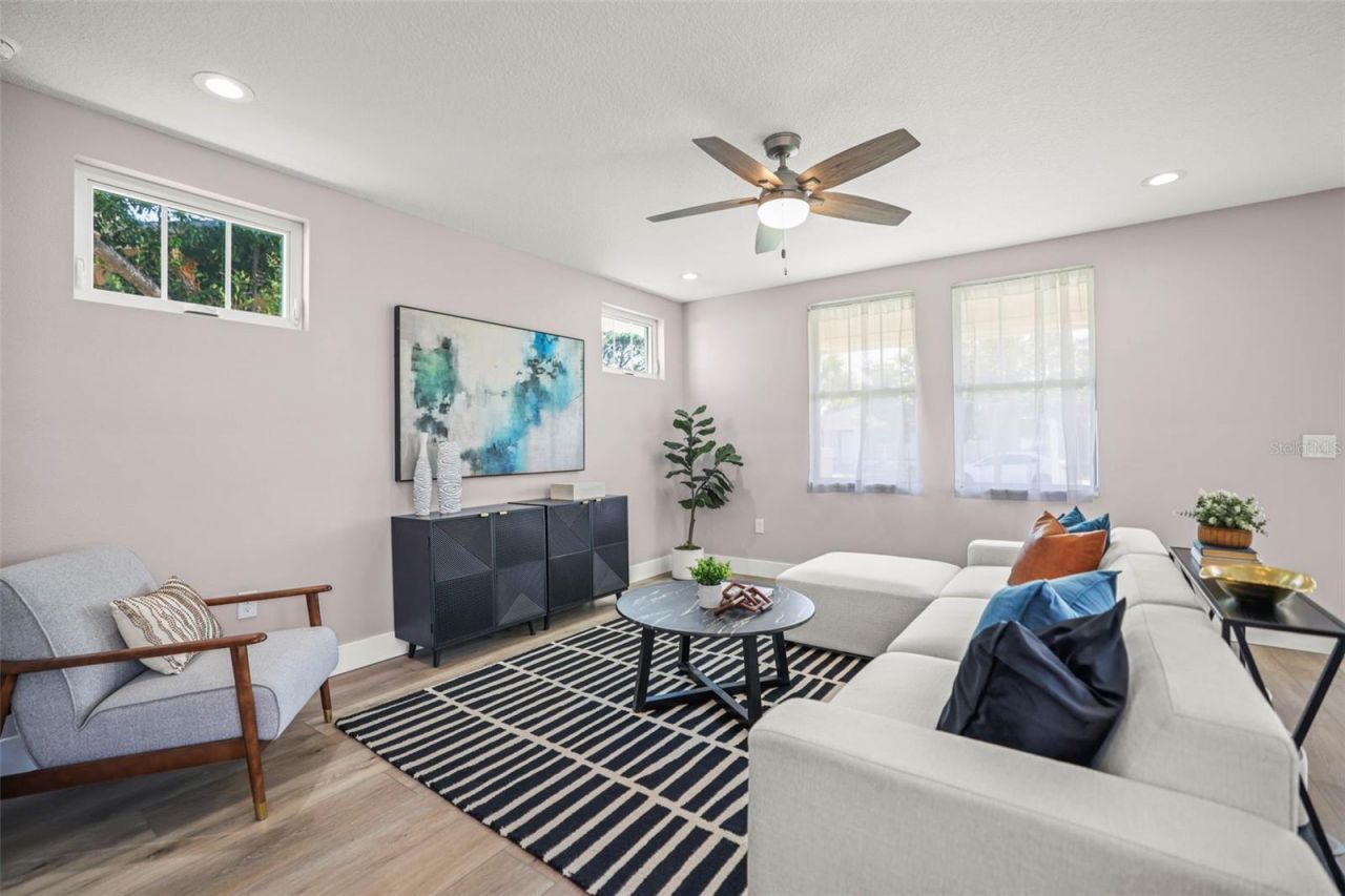 3259 Emerson Avenue S, Saint Petersburg, FL 33712 Photo