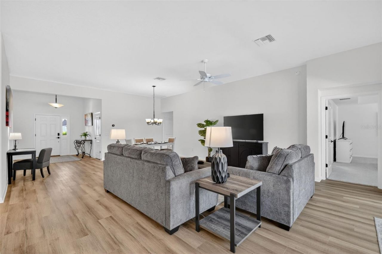 6857 Baysinger Path , The Villages, FL 34762 Photo