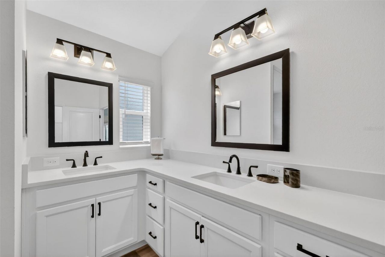 6857 Baysinger Path , The Villages, FL 34762 Photo