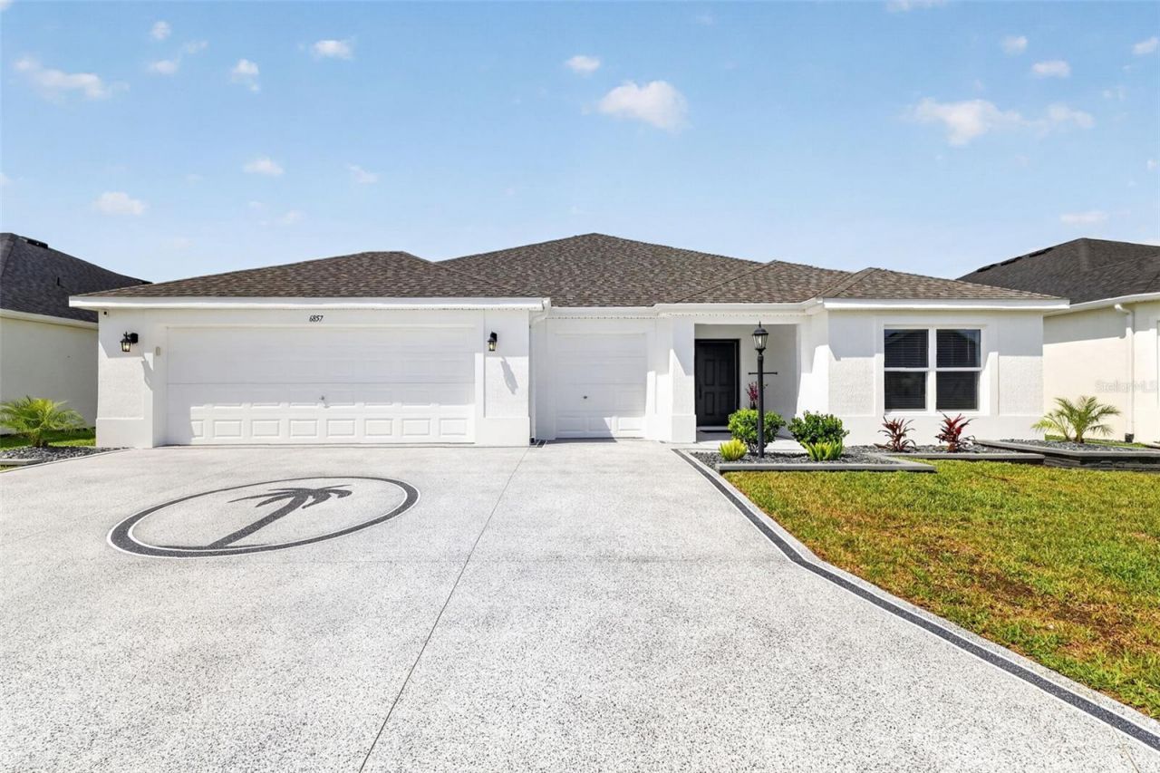6857 Baysinger Path , The Villages, FL 34762 Photo