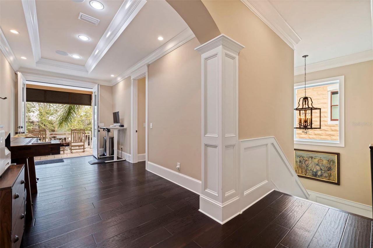 310 8th Avenue N, Saint Petersburg, FL 33701 Photo
