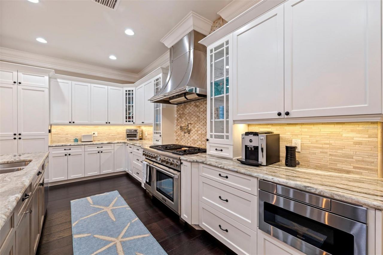 310 8th Avenue N, Saint Petersburg, FL 33701 Photo