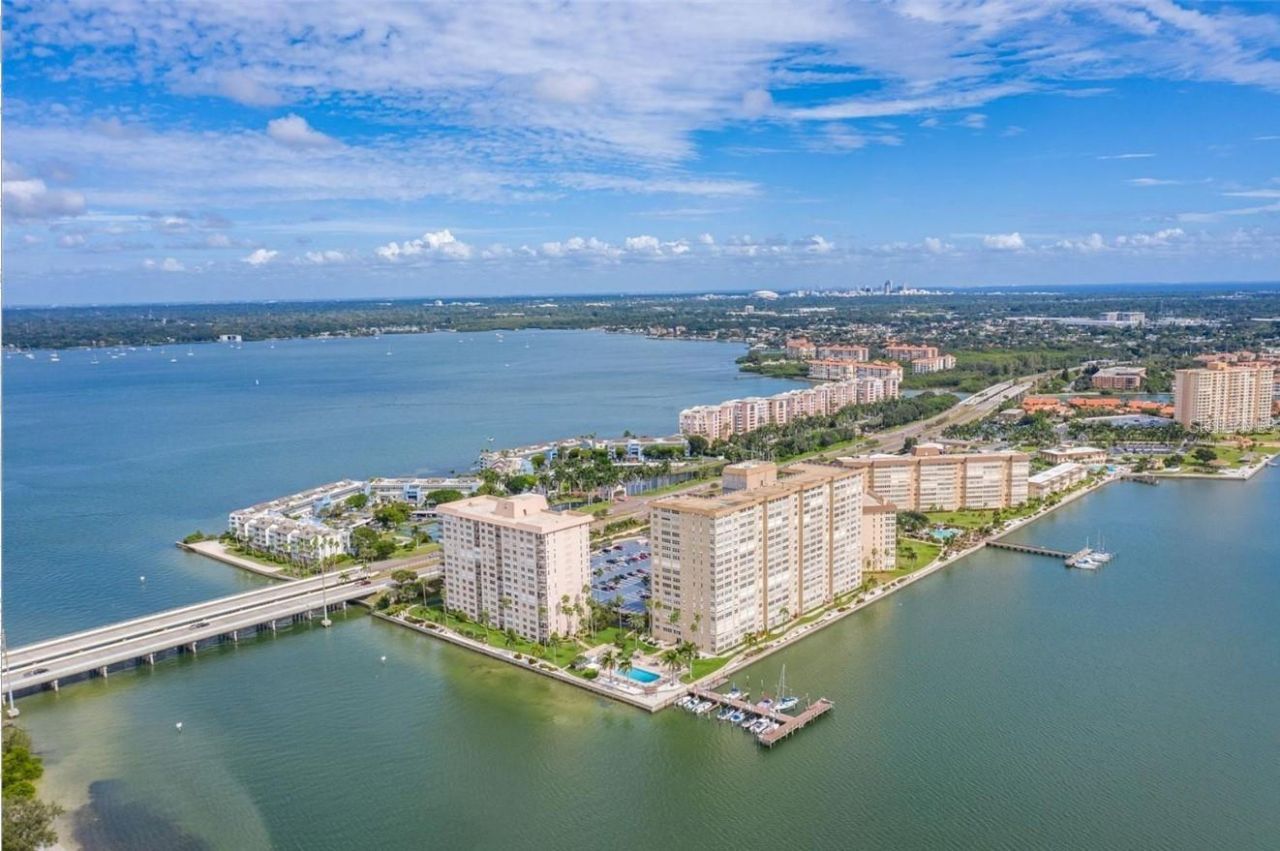 5130 Brittany Drive S, Unit 604, Saint Petersburg, FL 33715 Photo