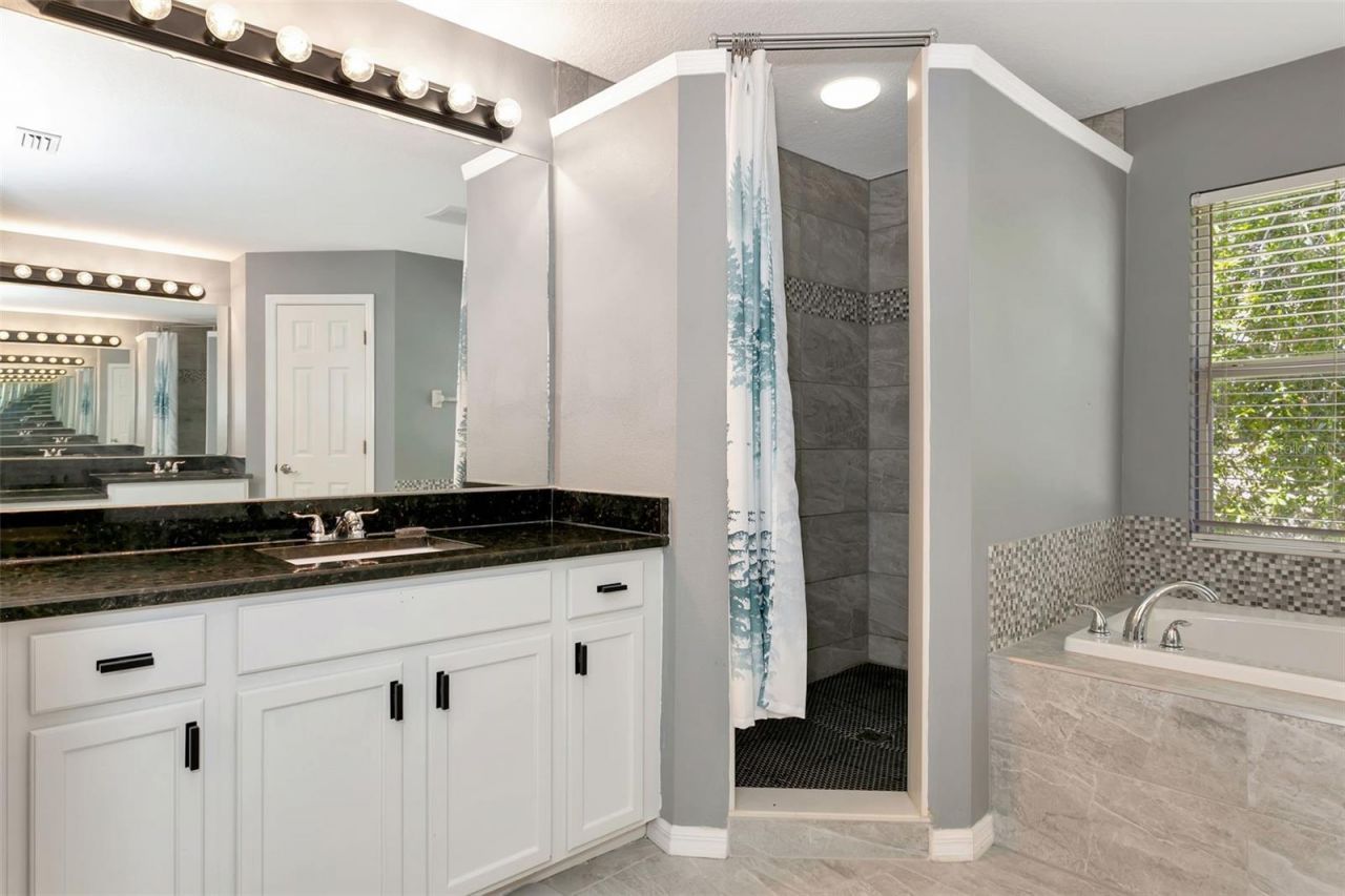3010 42nd Avenue E, Bradenton, FL 34208 Photo