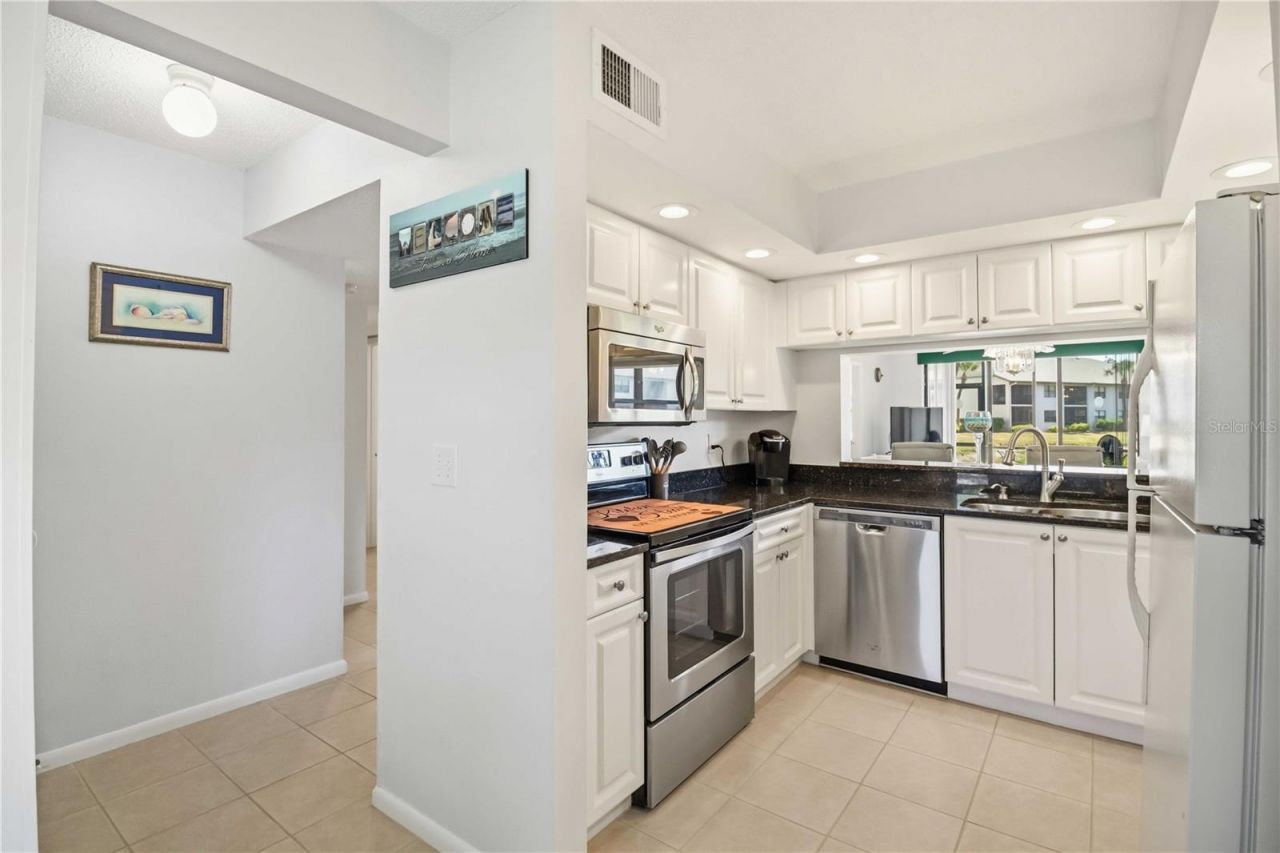 4420 W 46th Avenue W, Unit 104, Bradenton, FL 34210 Photo