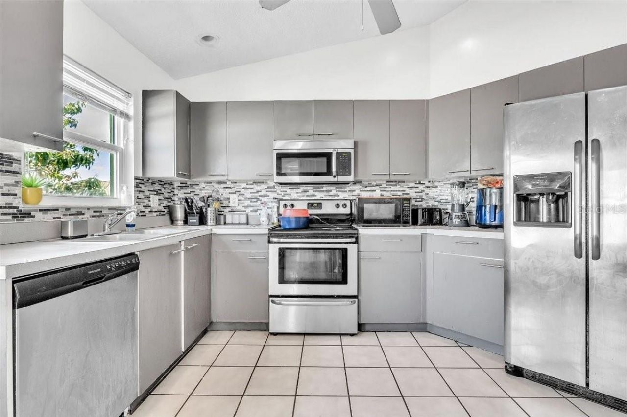 5001 22nd Court E, Bradenton, FL 34203 Photo