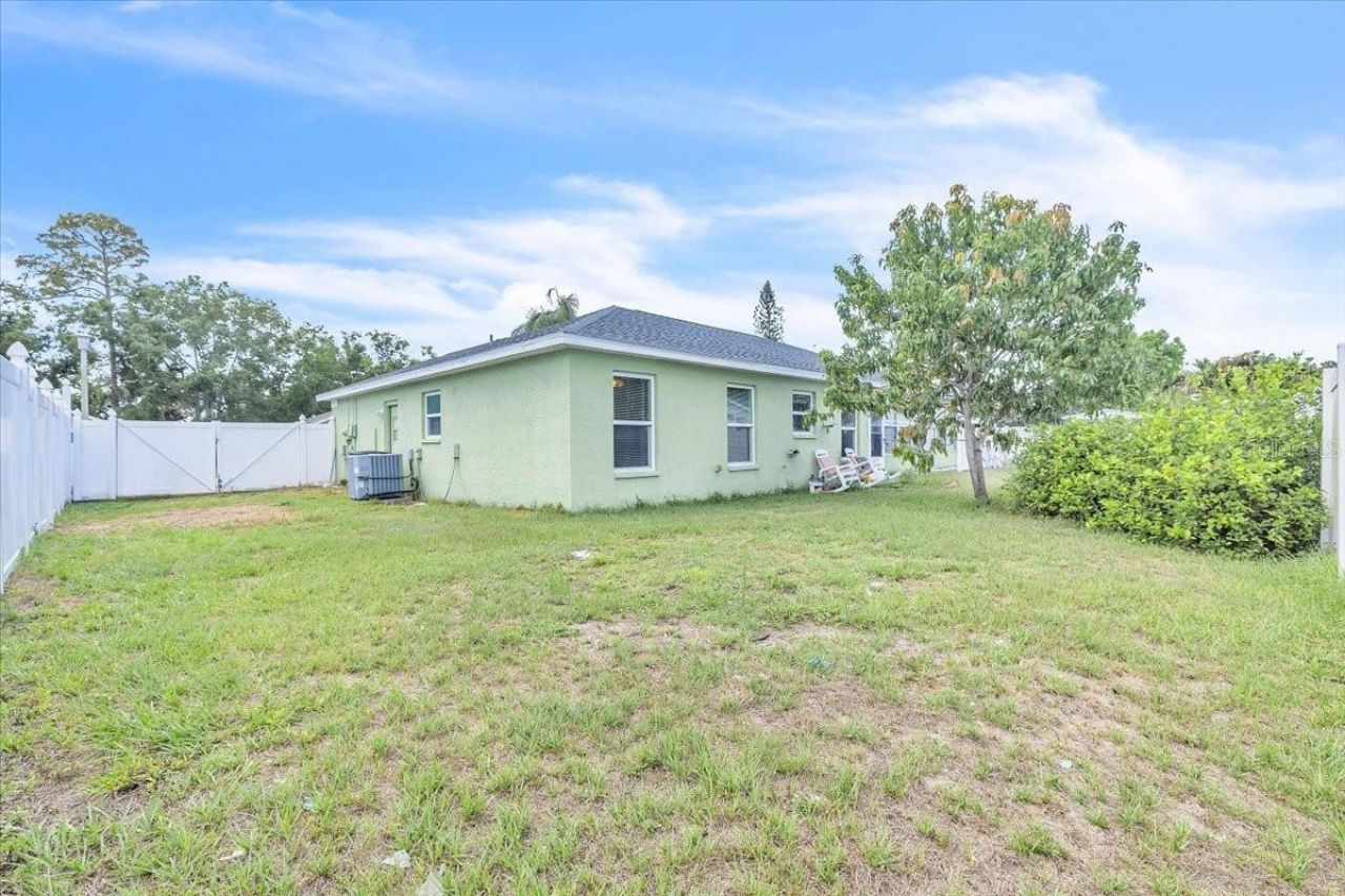 5001 22nd Court E, Bradenton, FL 34203 Photo