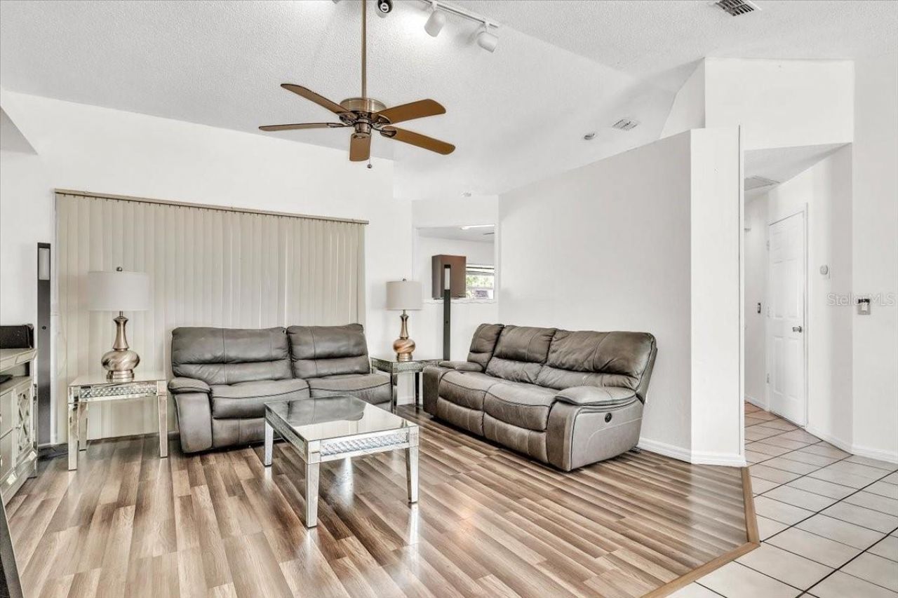 5001 22nd Court E, Bradenton, FL 34203 Photo