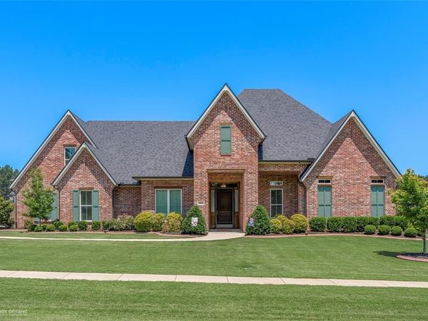 301 Ayres Circle, Benton, LA 71006