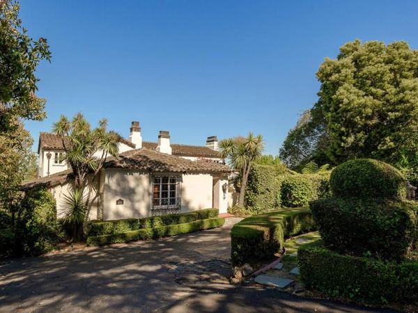 420 El Arroyo Road, Hillsborough, CA 94010