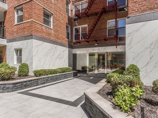 66-15 Thornton Place , Unit 5R, Rego Park, NY 11374