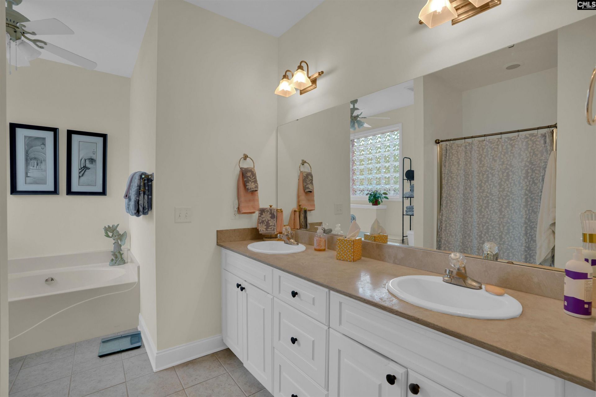 219 Alisia Way  Photo 18