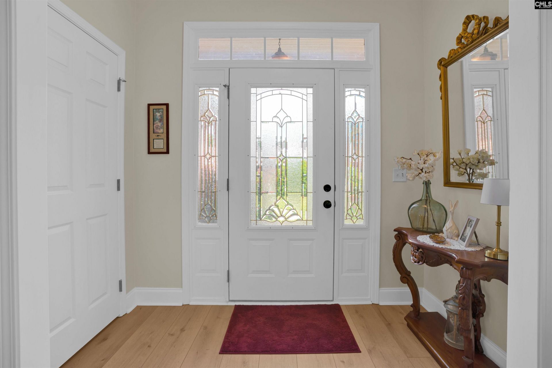 219 Alisia Way  Photo 4
