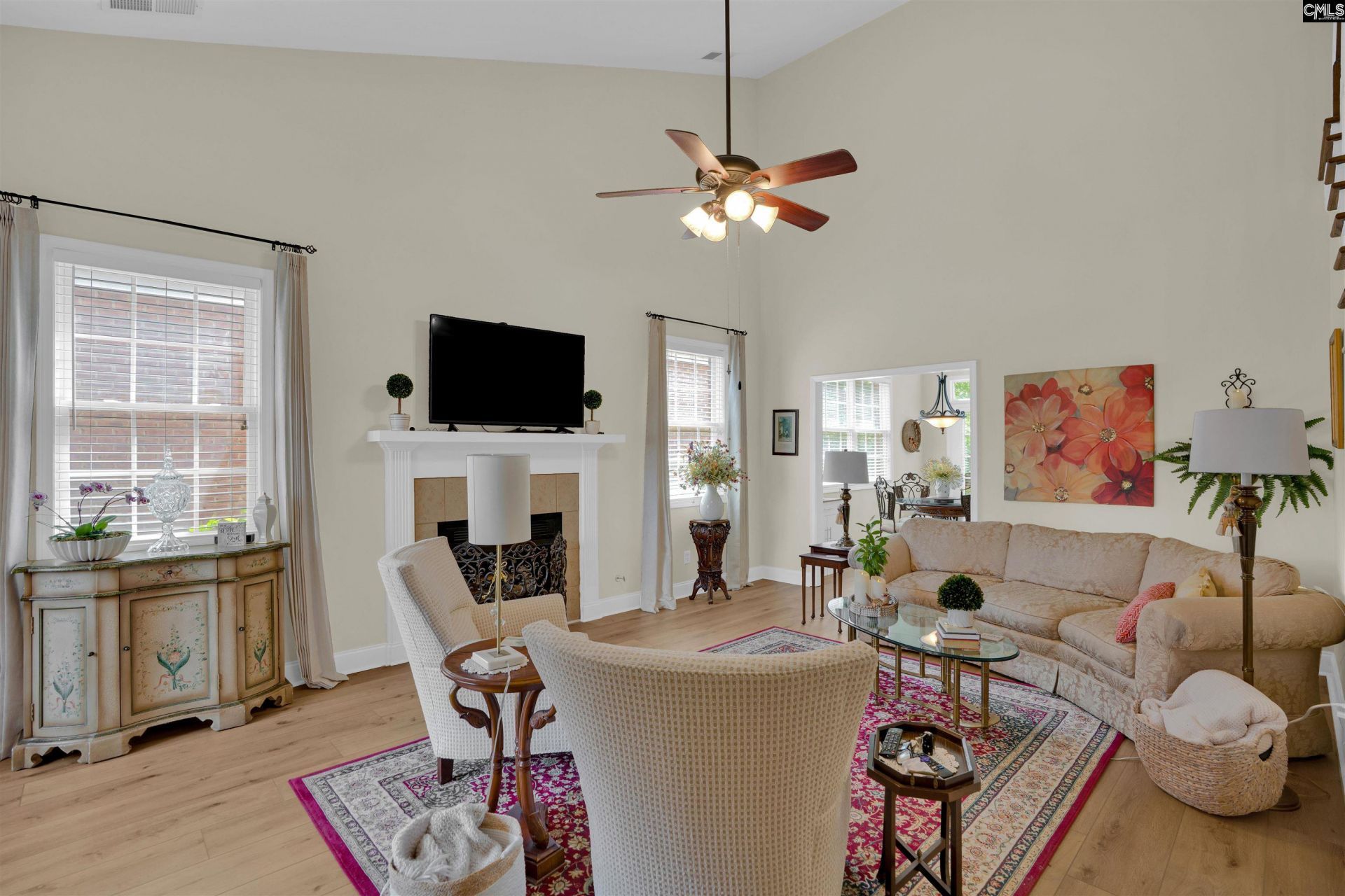 219 Alisia Way  Photo 5