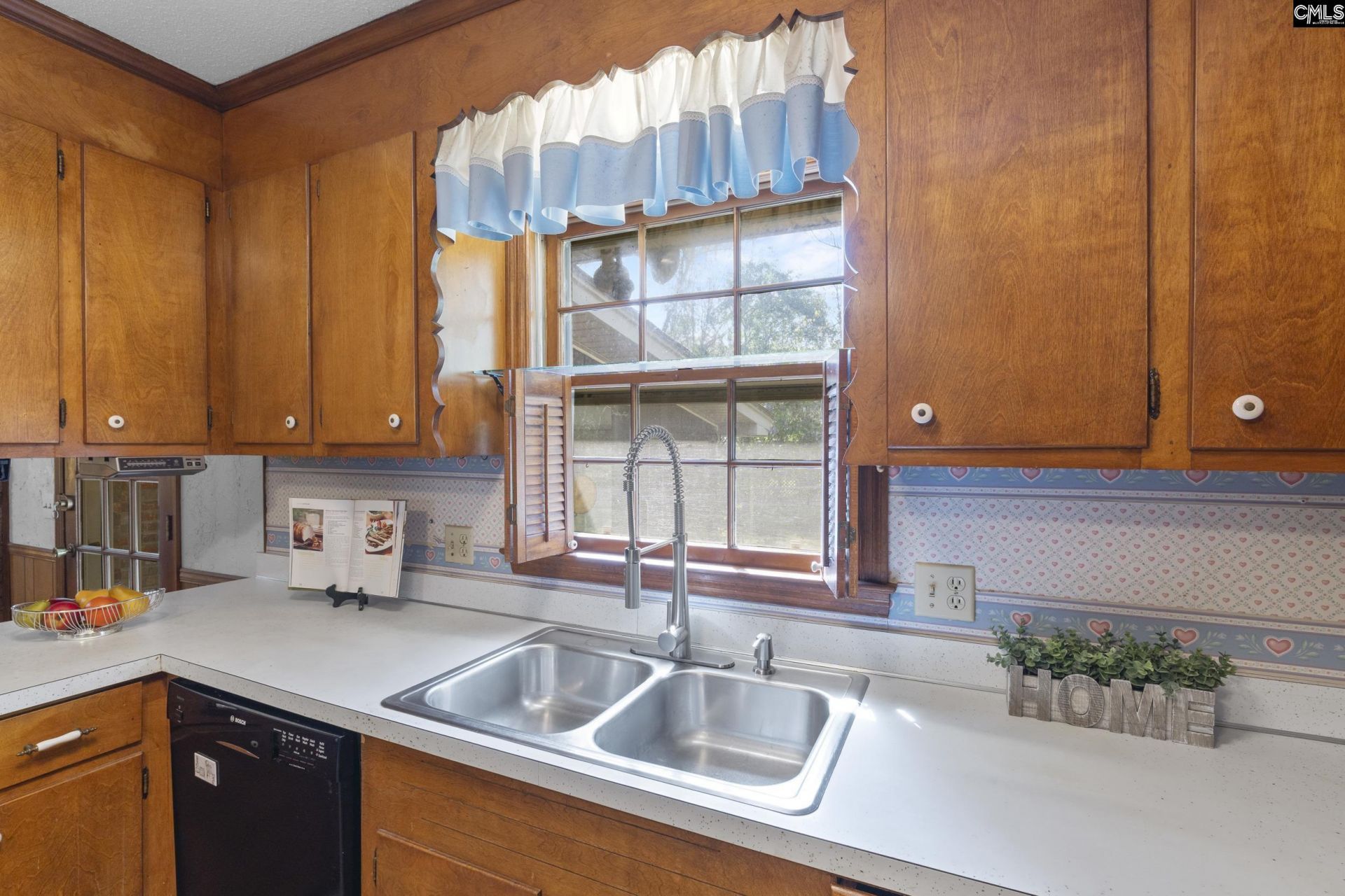 206 Shillingford Road  Photo 9