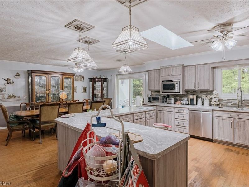 7814 Poorman Road, Vermilion, OH 44089 Photo 10