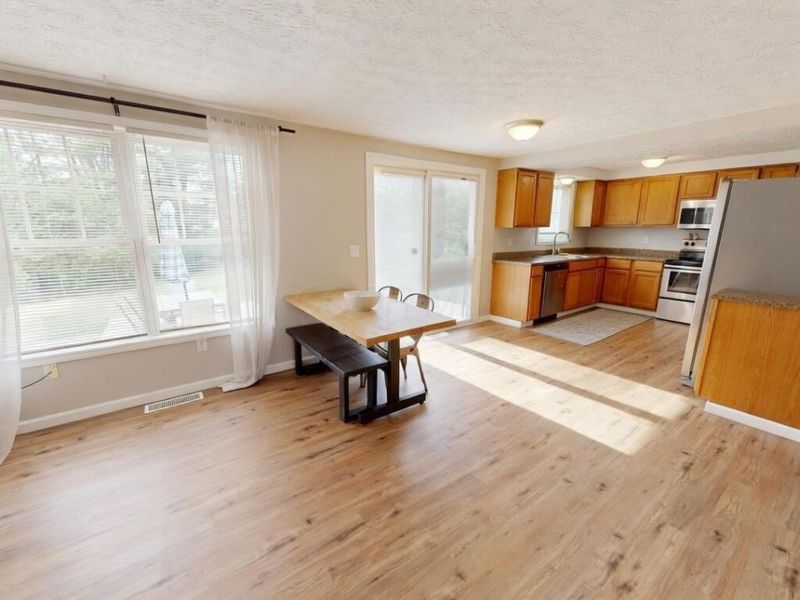 729 Febor Court , Columbus, OH 43204 Photo 6