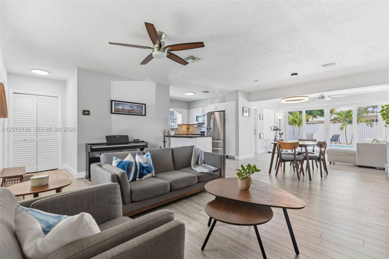 8451 NW 16th St, Pembroke Pines, FL 33024 Photo