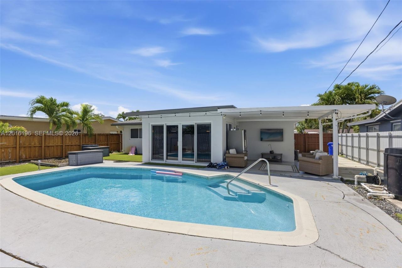 8451 NW 16th St, Pembroke Pines, FL 33024 Photo