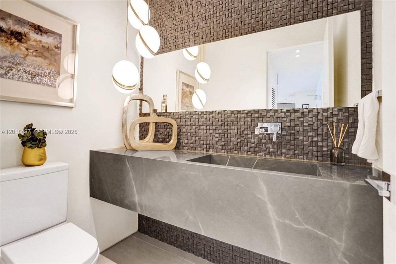 1201 20th St, Unit 204, Miami Beach, FL 33139 Photo