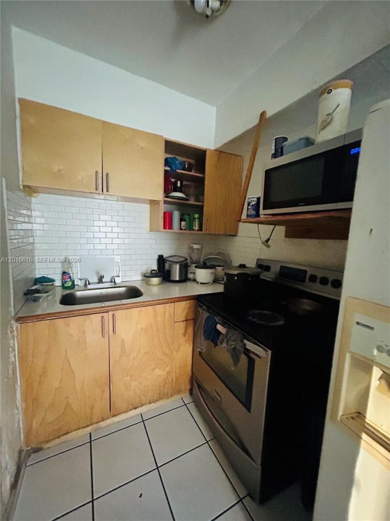 244 SW 36th Ave , Miami, FL 33135 Photo